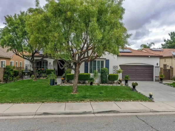 29310 Falling Water Dr, Menifee, CA 92585