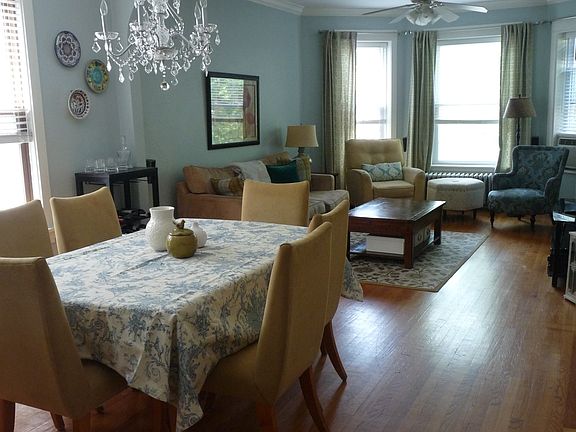 3rd image of 6215 N Wayne Ave #2