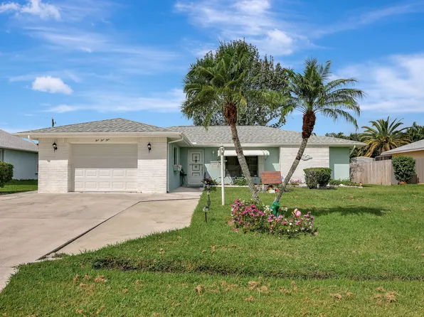 555 SE Sunnybrook Terrace, Port St Lucie, FL 34983