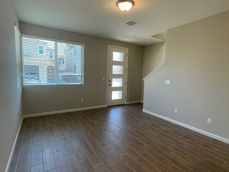 1109 Elevations Way W — Photo 23