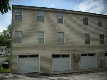 4th image of 8337 Lowell Ave