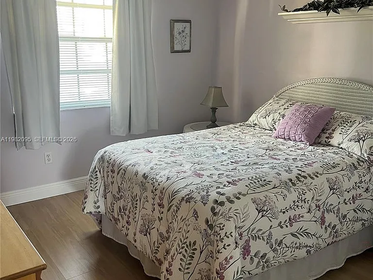 2525 SE 19th Pl #105-B — Photo 9