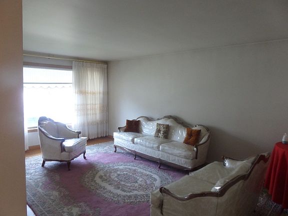 3rd image of 3638 N Olcott Ave