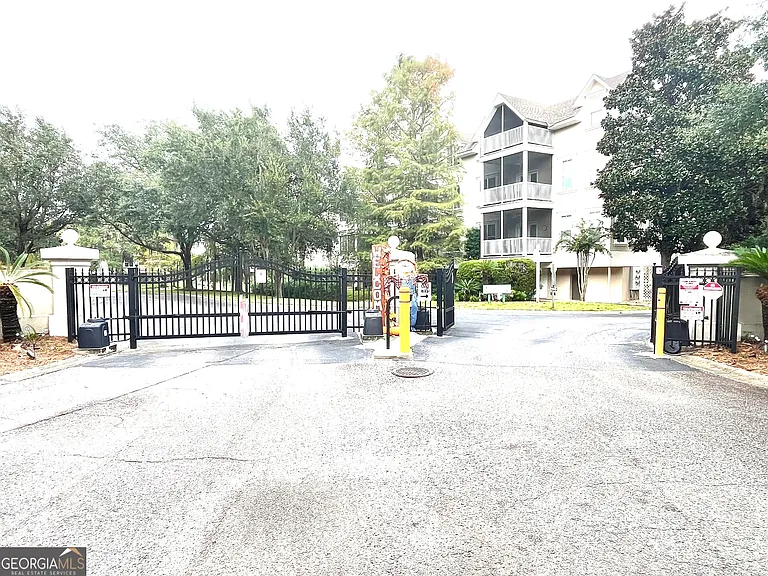 122 Shady Brook Cir #100 — Photo 39