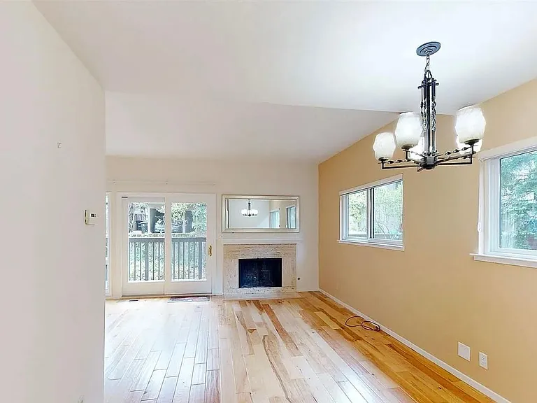 917 Hough Ave #5 — Photo 10
