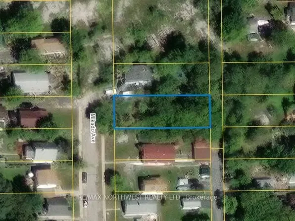 123 Mikado Ave, Kenora, ON P9N 3A8