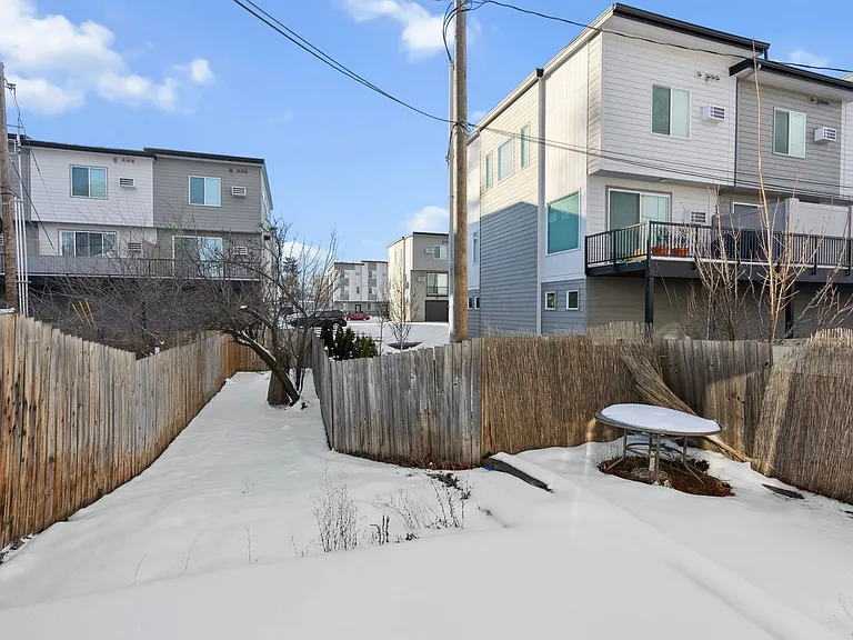 514 S Arthur St — Photo 28