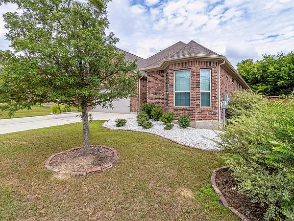 3rd image of 2628 Enza Dr