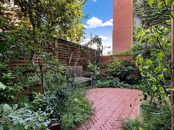 427 Convent Avenue image 7 of 18