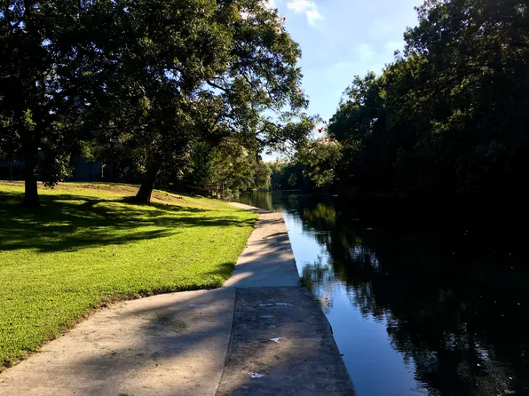 179 E Edgewater Ter, New Braunfels, TX 78130