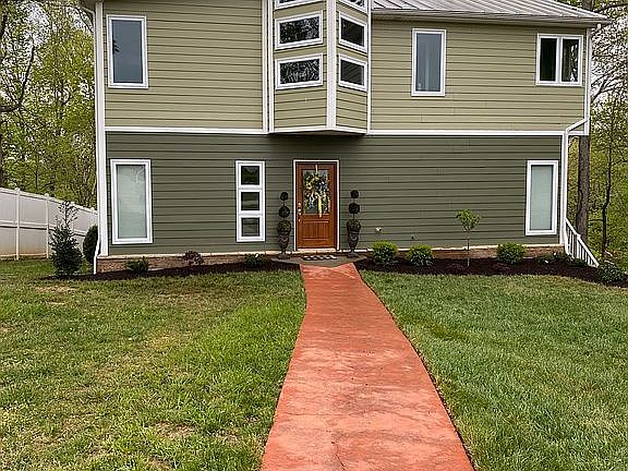 4th image of 1655 Sandy Beach Ln