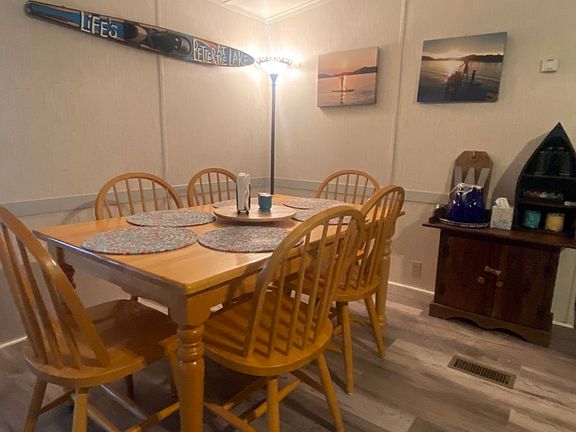 4th image of 290 Cardinal Ln