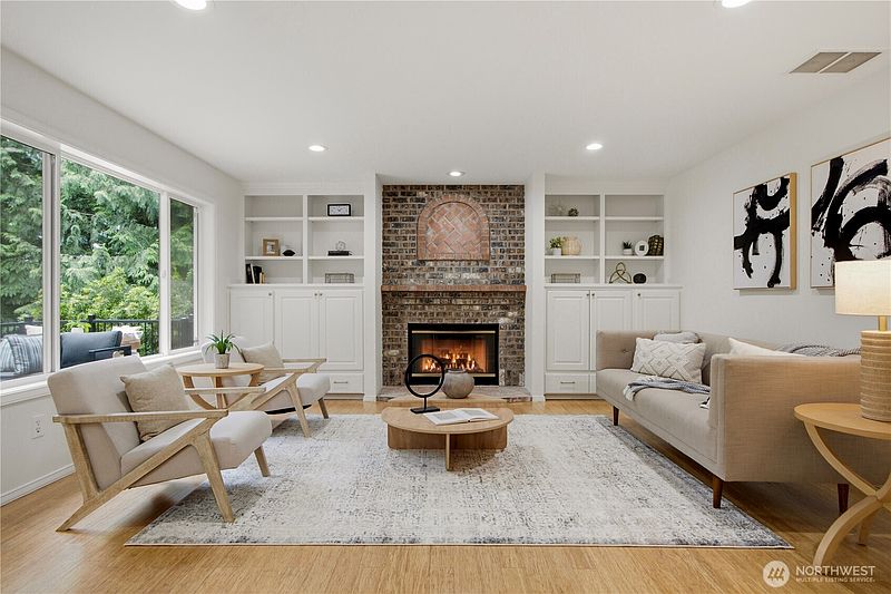 2nd image of 21339 NE 97th Place