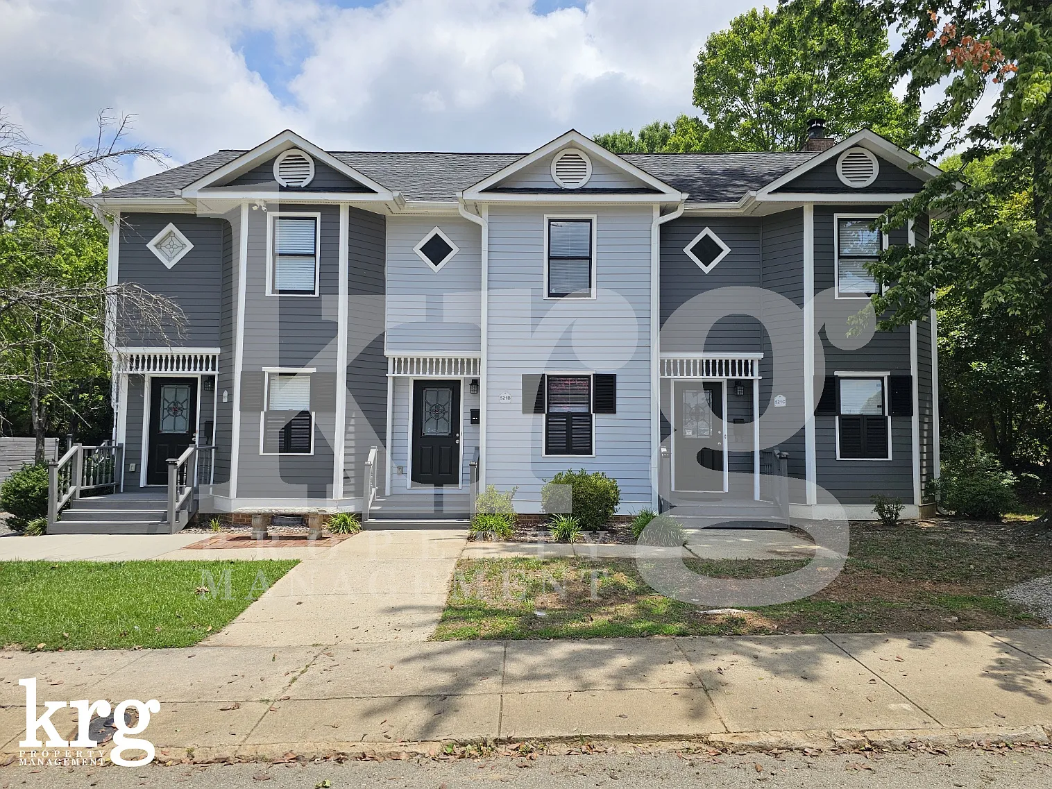 521 Tate Street - B — Photo 1