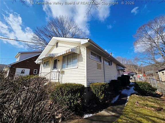 3rd image of 1417 Bigley Ave