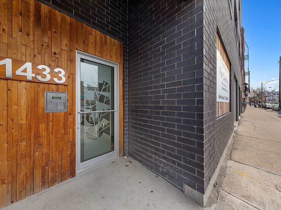1st image of 1433 N Ashland Ave Unit 3SE