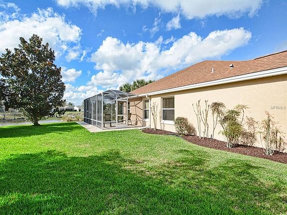 Oversized yard! Room for a pool or maybe even an addition!