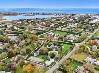 22 Bayfield Ln, Westhampton Beach, NY 11978