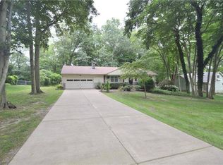 155 Hilltop Blvd, Canfield, OH