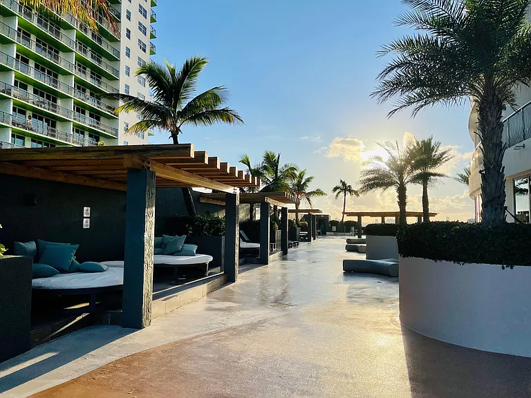 1750 N Bayshore Dr #1706 — Photo 16