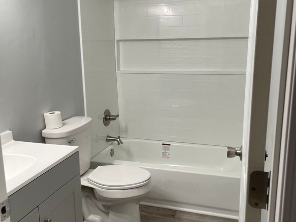 124 Ash Rd #2