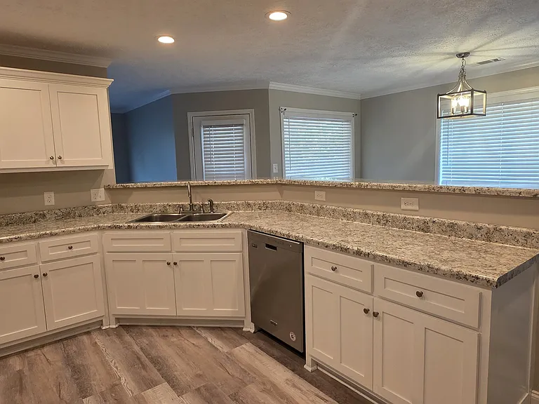24 Richfield Cv — Photo 4