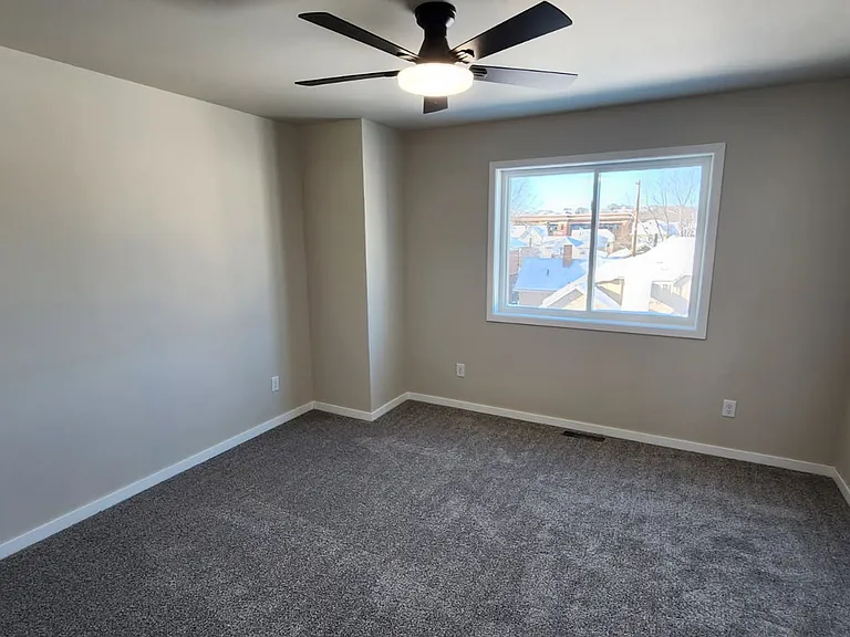 205 Maxon St — Photo 6