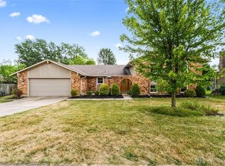 460 Curry Dr, Springboro, OH 45066