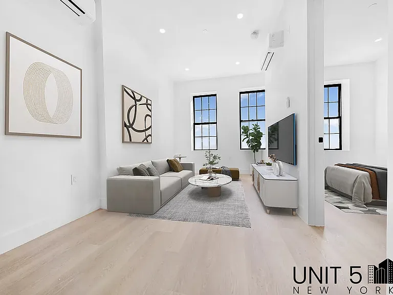 690 Macdonough St #2A — Photo 4
