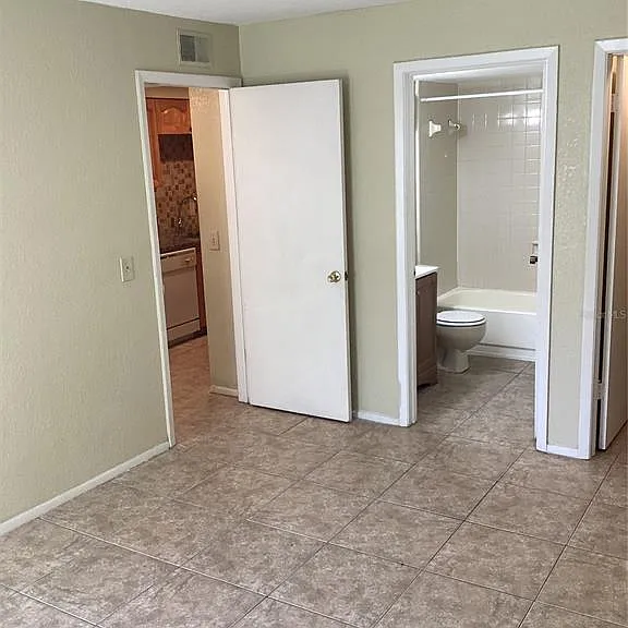 14321 Hanging Moss Cir #101 — Photo 15