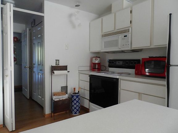 3rd image of 27205 148th Ave SE APT 205