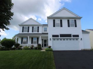 1803 Woodside Dr, Woodstock, IL 60098