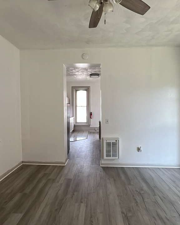 1st image of 761 W 3rd St #1