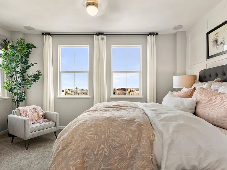 Spacious Townhomes in Provence at Natomas — Photo 160