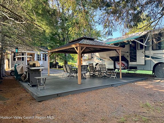 2nd image of 783 Woodstock Road