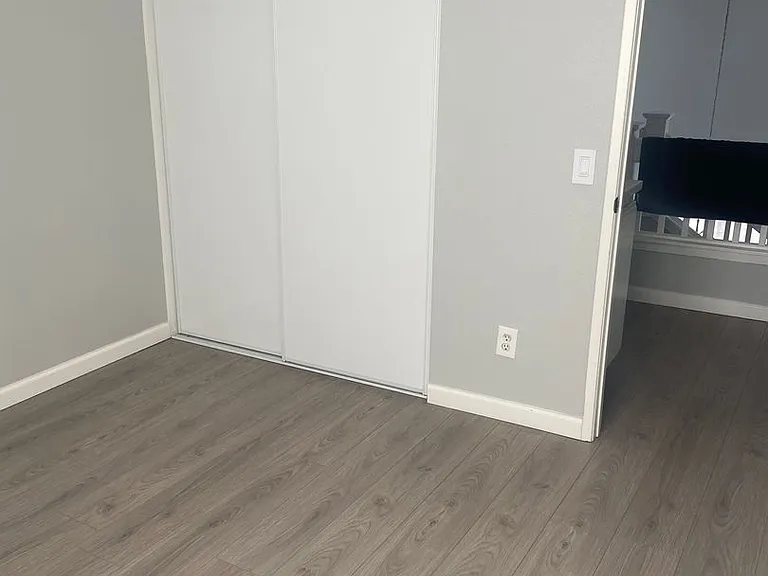 5449 Essex Dr — Photo 9