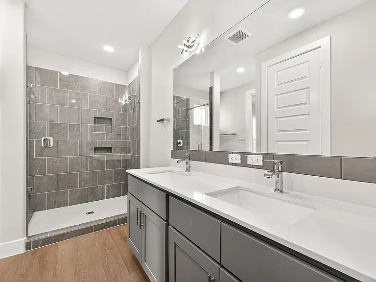 10719 Mason Rd — Photo 34