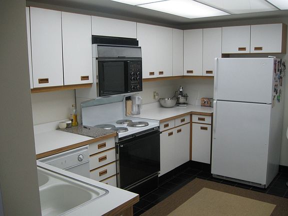 5th image of 48 W 300 S #908