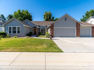 2319 E Gleneagle Dr, Eagle, ID 83616