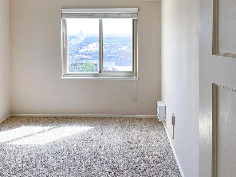 Park Tower Apartments — Photo 109