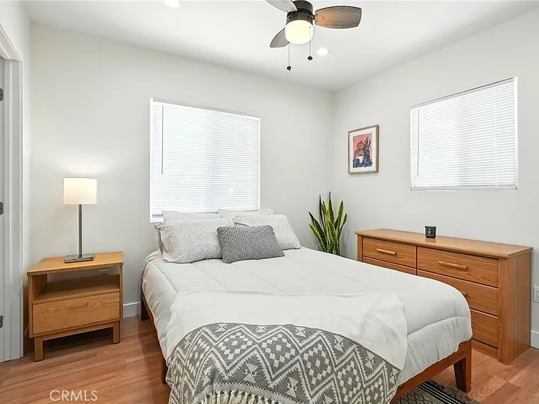 9221 Swinton Ave — Photo 1