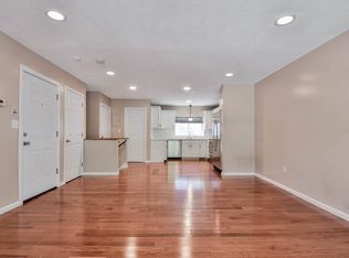 4873 Washington St APT 2, West Roxbury, MA 02132