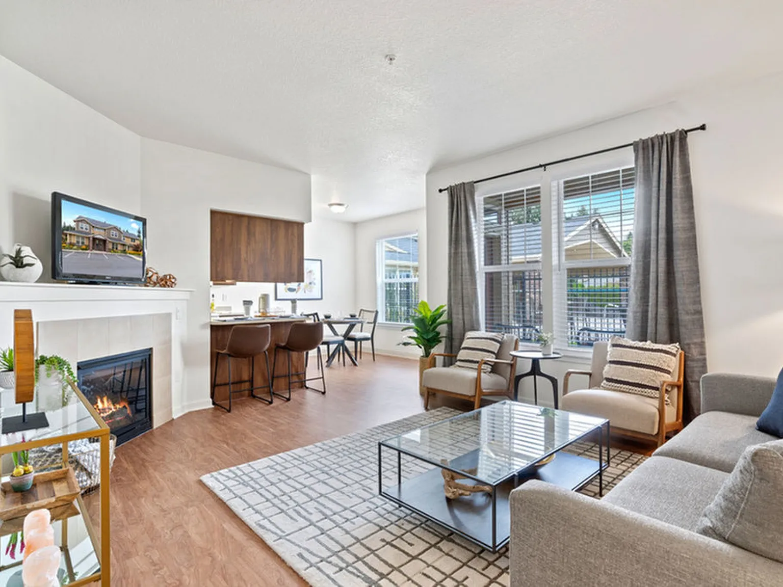 North Glen Villas — Photo 4