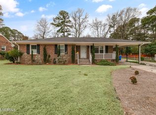 1901 Delwood Dr W, Wilson, NC 27893