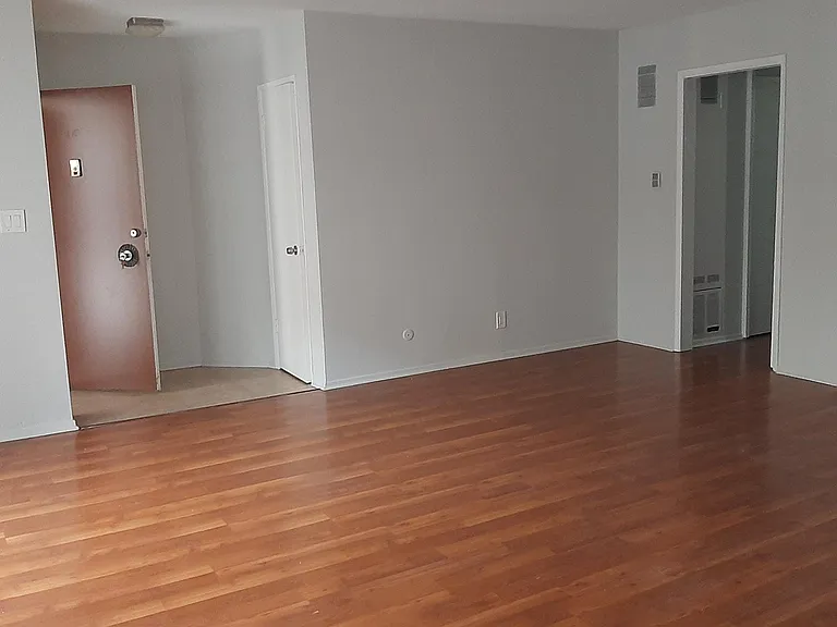 4475 Rosewood Ave #112 — Photo 6