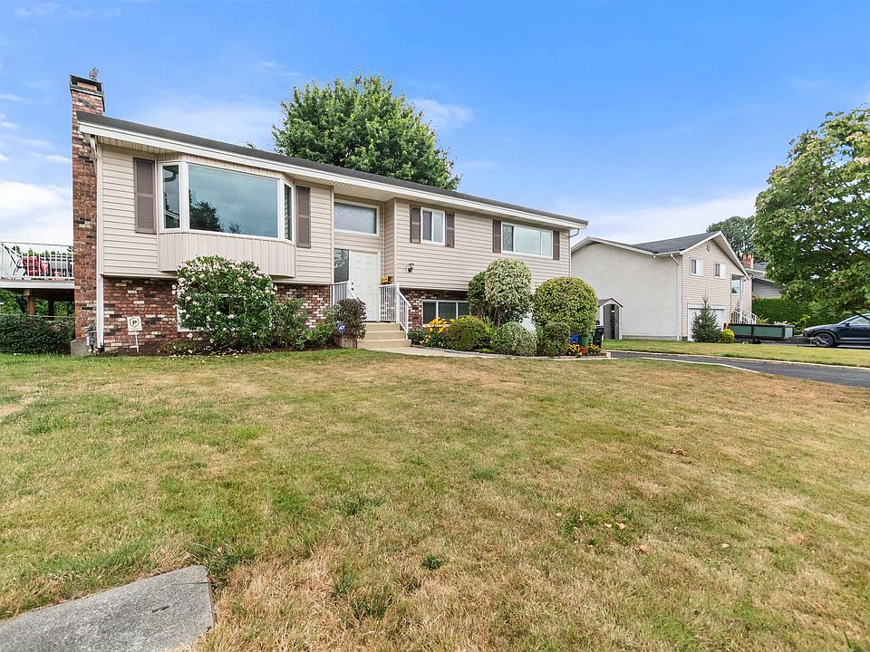 1st image of 45992 Silver Ave