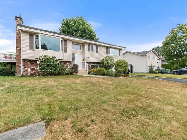 45992 Silver Ave, Chilliwack, BC V2R 2P9
