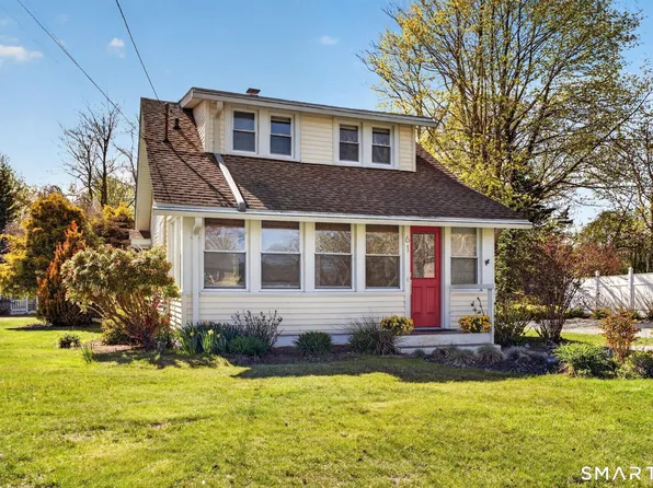 61 Ingham Hill Road, Old Saybrook, CT 06475