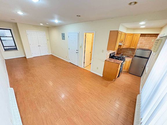 3rd image of 1976 Flatbush Ave APT 2F