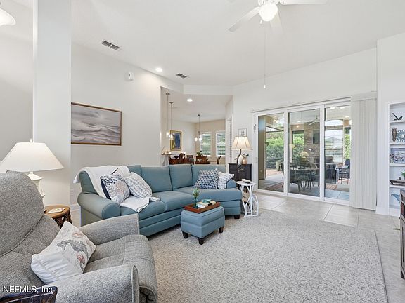 5th image of 437 ESCALANTE Court